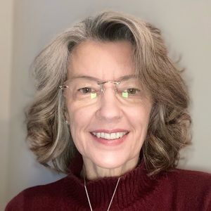 Meet your Posher, Denise